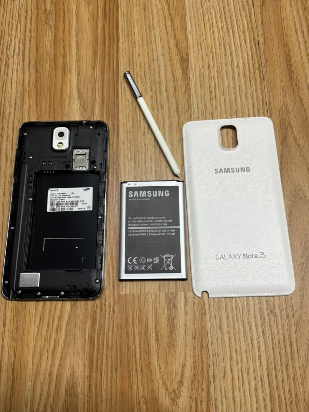Samsung Galaxy Note 3 SM-N900P 32GB White Sprint Locked w/ S Pen Android Phone